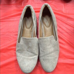 Universal Thread Light Gray Women's Flats